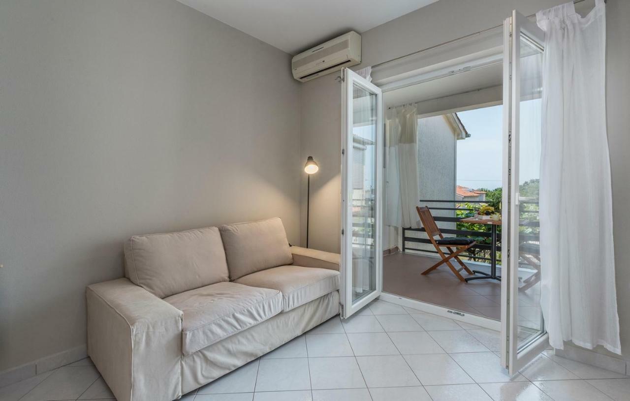 Apartment Green With Balcony Nova Vas  Ngoại thất bức ảnh