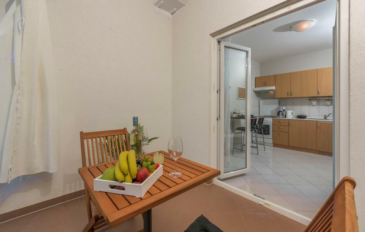 Apartment Green With Balcony Nova Vas  Ngoại thất bức ảnh