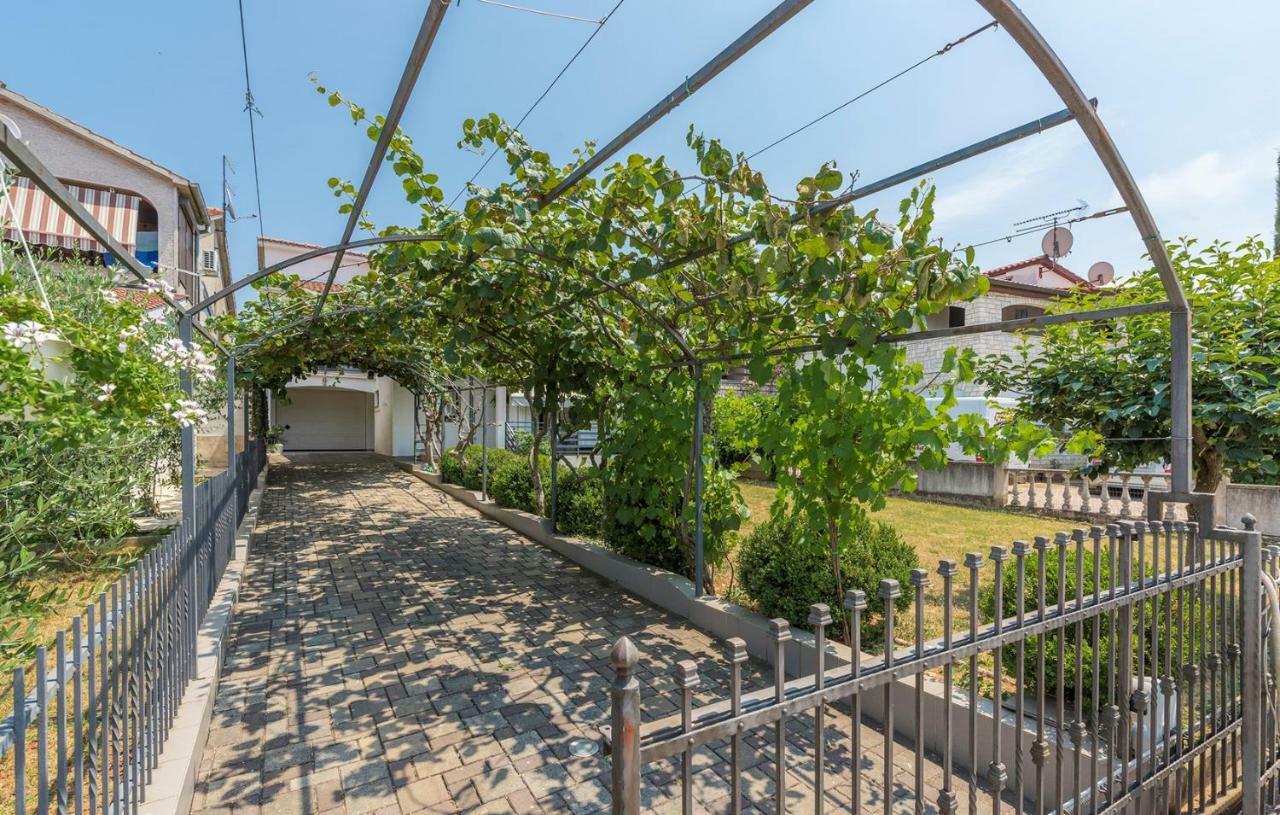 Apartment Green With Balcony Nova Vas  Ngoại thất bức ảnh