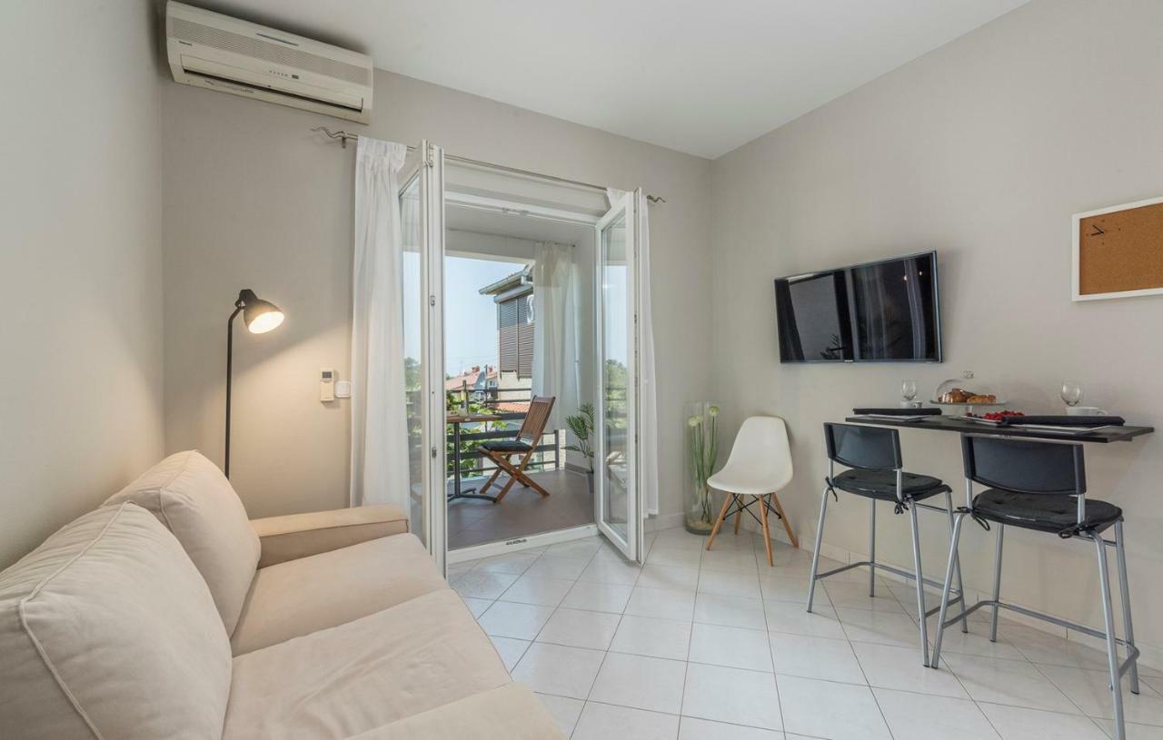 Apartment Green With Balcony Nova Vas  Ngoại thất bức ảnh